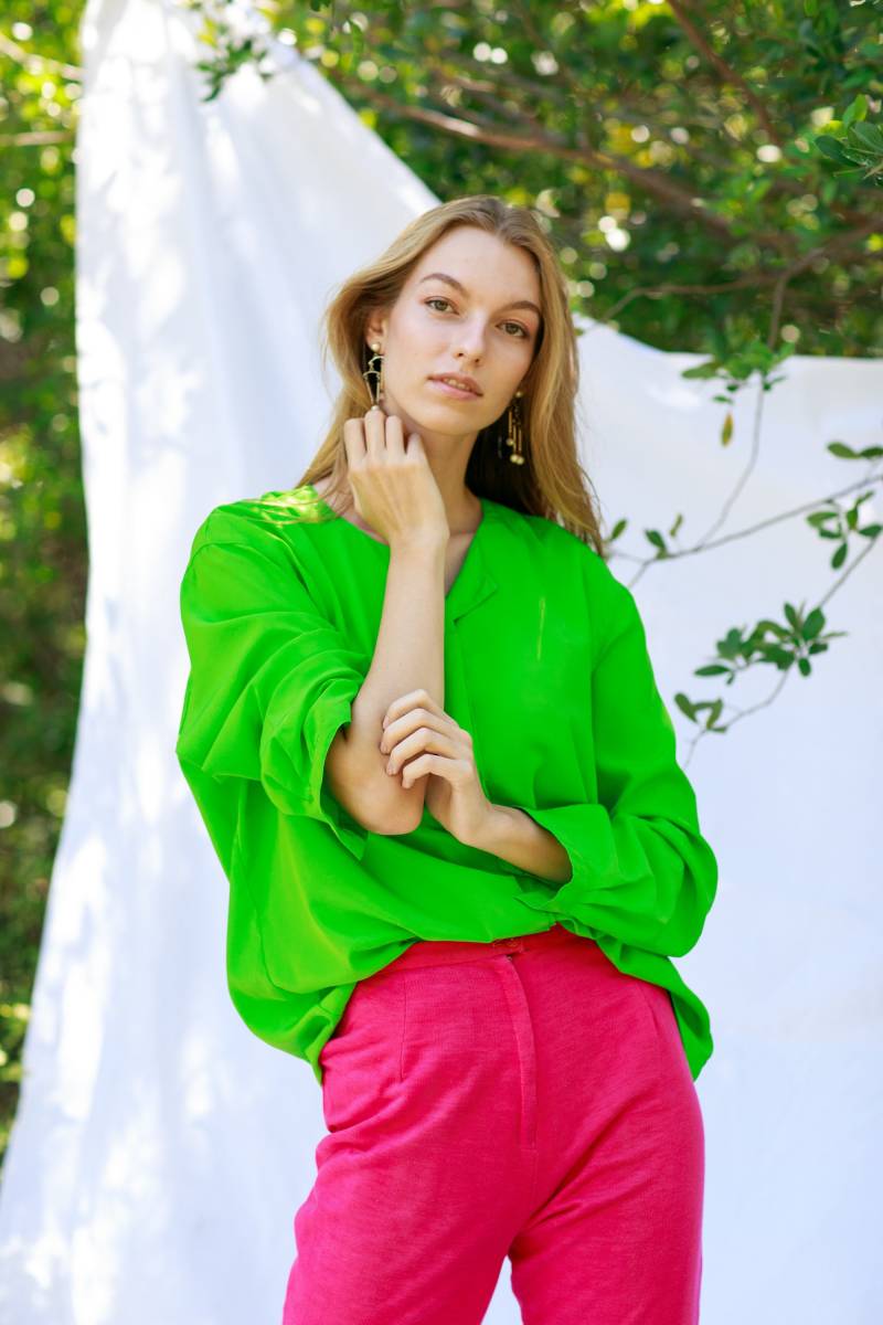 80Er Jahre Knallgrünes Langarmtop Vintage Bluse Durchgeknöpft von BranchesVintage