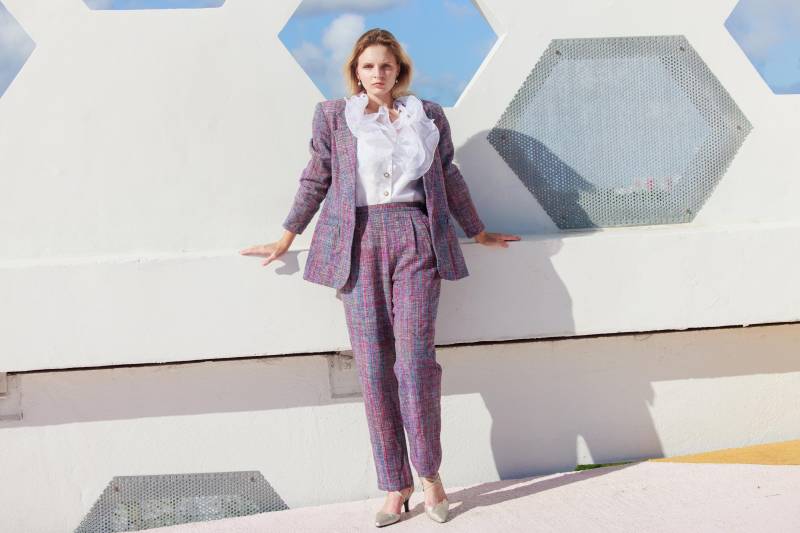 80Er Jahre Rosa Lila Handgewebter Seidenanzug Vintage Karierter Blazer Hose Hohe Taille Anzug von BranchesVintage