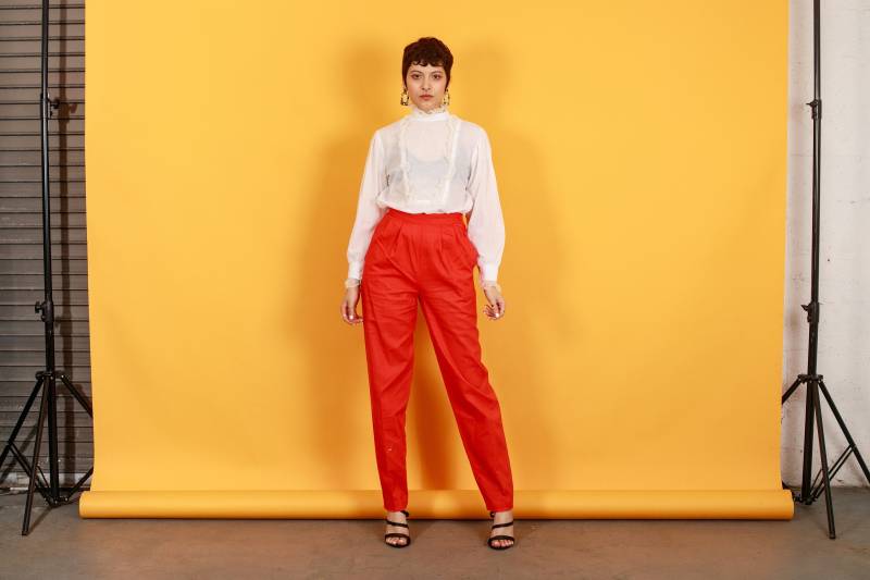 80Er Jahre Rote Hoch Taillierte Oleg Cassini Hose Vintage Gerades Bein Ausgestattet Designer von BranchesVintage
