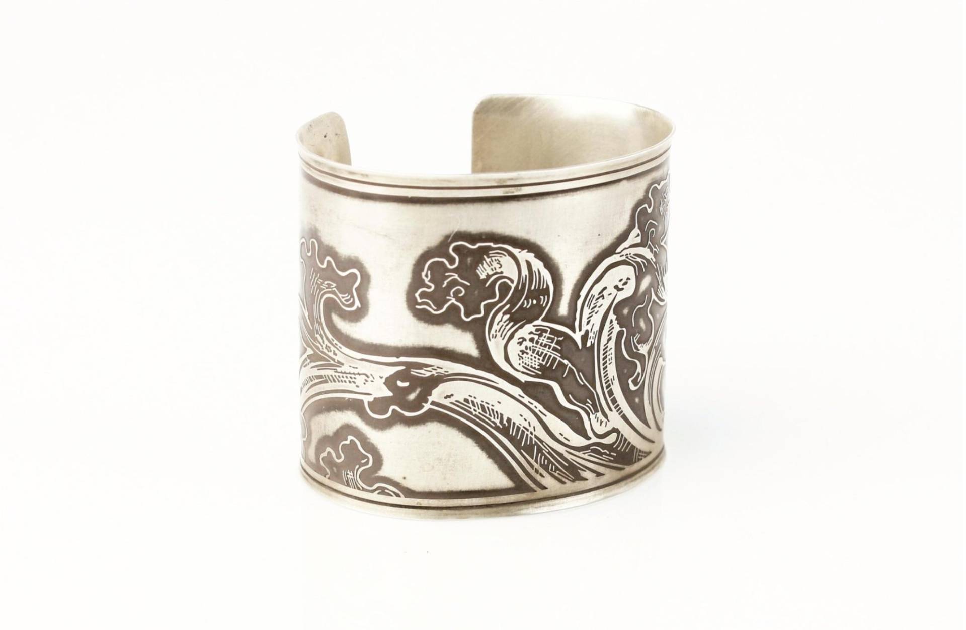 Akanthus Blatt Geätzter Armreif in Sterling Silber Oder Messing Akanthus Blatt Geätzter Armreif in Sterling Silber Oder Messing von BrandiCouvillion