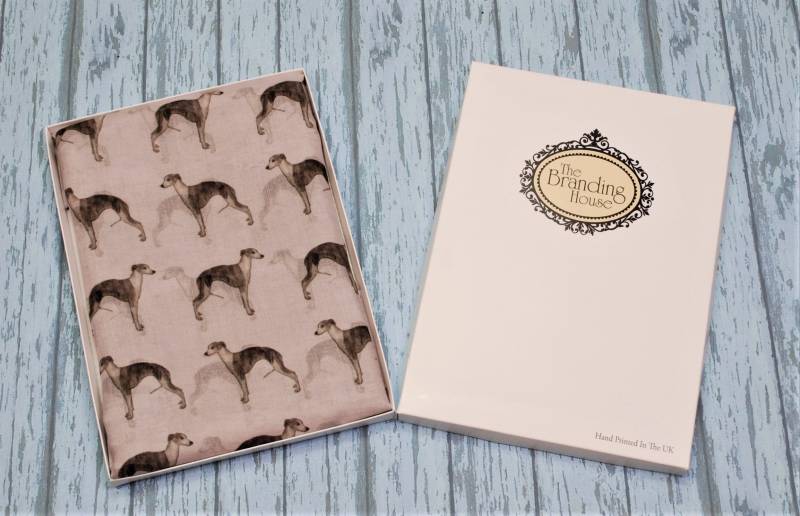 Whippet Halstuch Mit Hunden Auf - Geschenke Besitzer Geschenk Print Schal Personalisierter von BrandingHouse