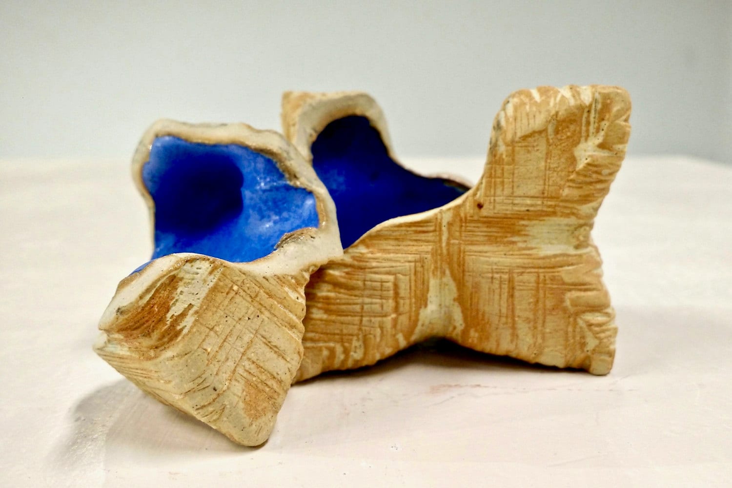 Gelbe Keramikdose - Lila Schmuckkästchen von Brandinkreuder