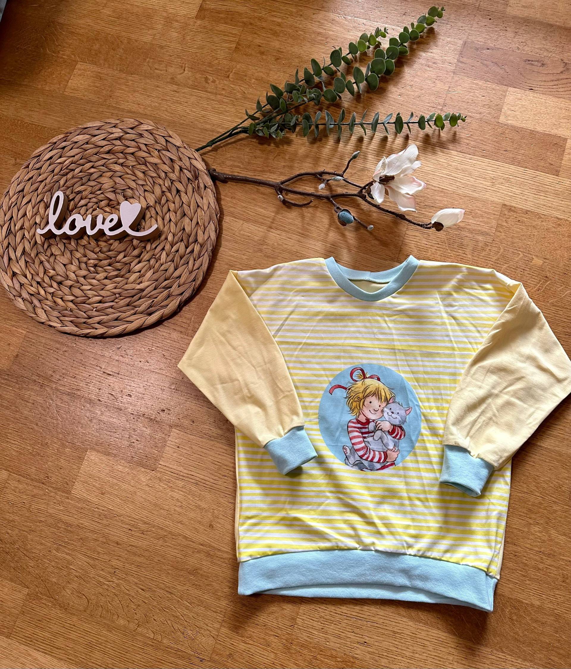 Pullover/Langarmshirt Oversized „Conni" 110/116 von BrandmadeRegensburg