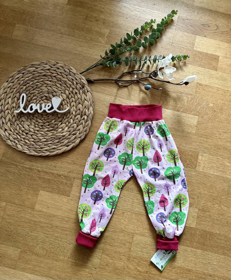 Pumphose Lang Mitwachshose „Blätter" 98/104 von BrandmadeRegensburg