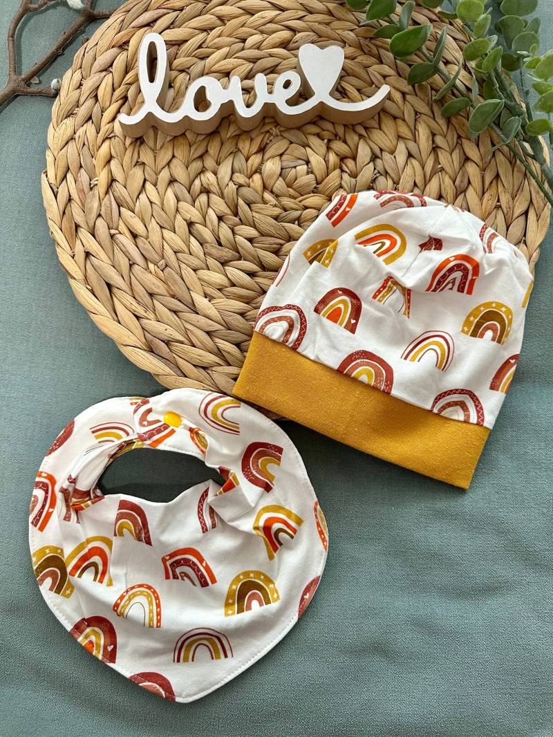 Set Beanie Und Halstuch „Regenbögen" Ku 49-53 von BrandmadeRegensburg