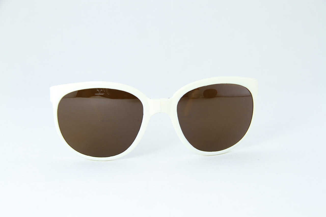 Vintage 1980Er Vuarnet 002 White Folding Cat Eye Sonnenbrille Px5000 Mineral Dark Brown Objektiv von BrandsMarketStore