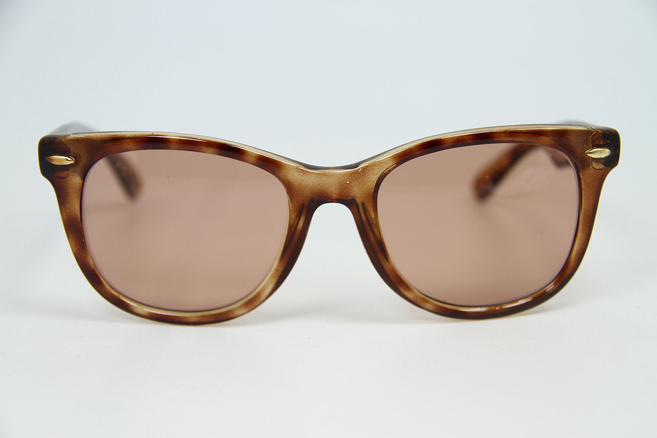 Vintage Lizon Mod.31 Brauner Acetatrahmen, Klare Rote Minerallinse von BrandsMarketStore