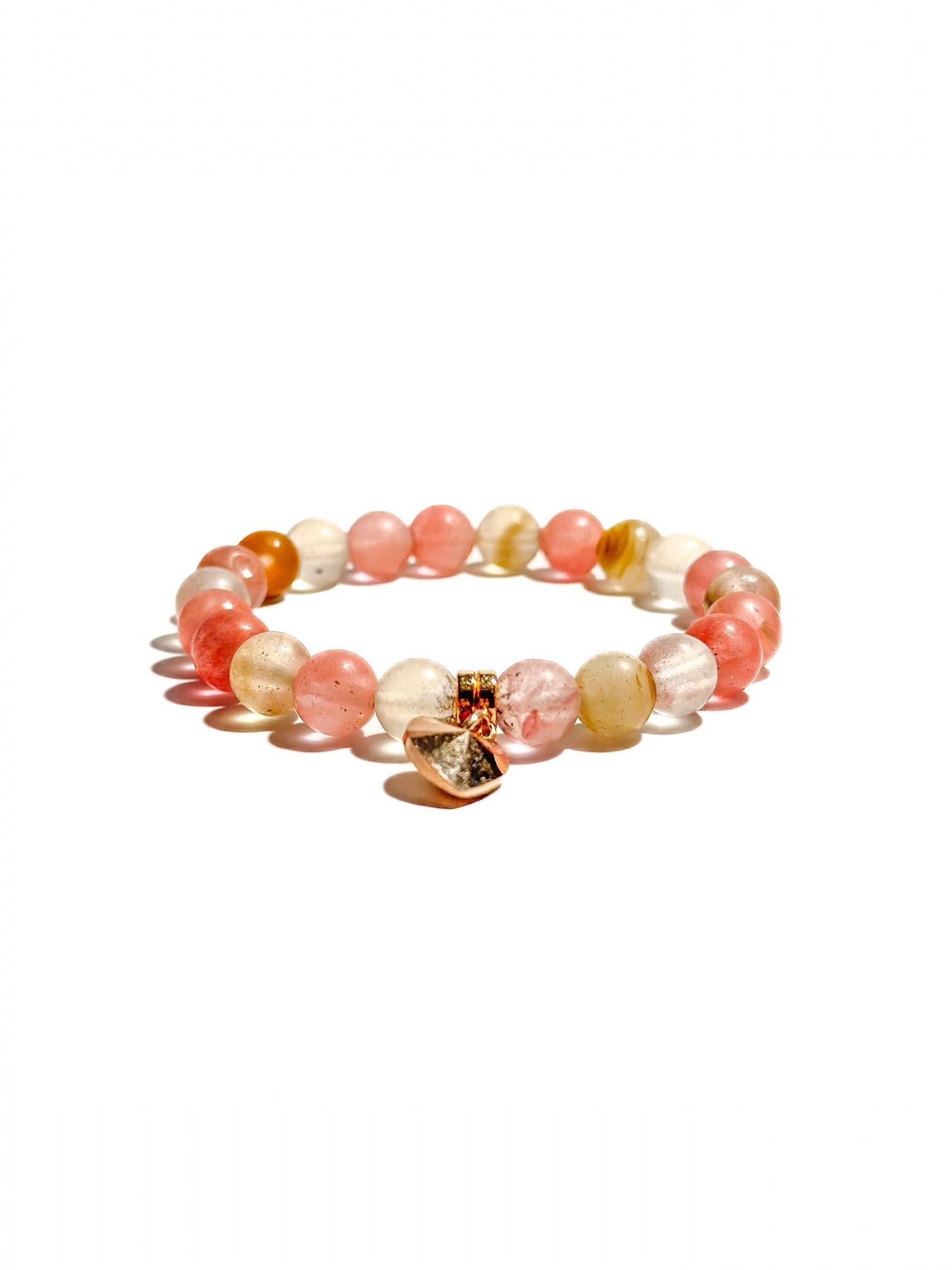 Armband Aus Glasperlen Mit Swarovski-Herzanhänger | Handgemachter Schmuck Geschenk Freundin Armband Aus Glasperlen Mit Swarovski-Herzanhänger | Handgemachter Schmuck Geschenk Freundin von BraslePel