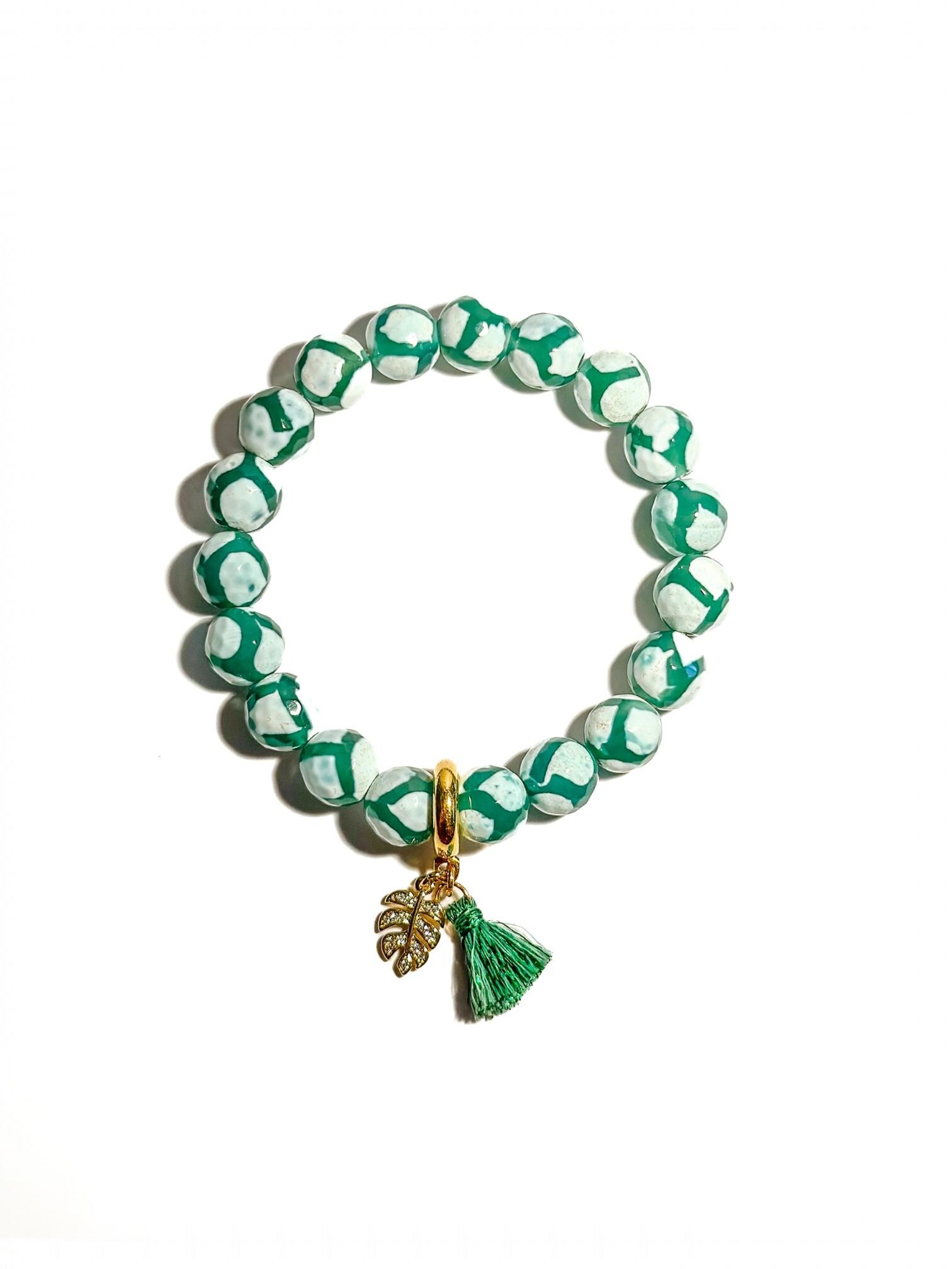 Armband Aus Grünen Dzi-Achat Perlen Mit Quaste Und Strass-Anhänger | Als Geschenk Für Frau Oder Freundin Armband Aus Grünen Dzi-Achat Perlen Mit Quaste Und Strass-Anhänger | Als Geschenk Für Frau Oder Freundin von BraslePel