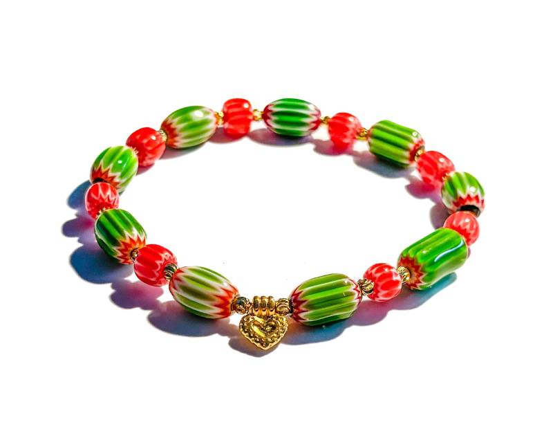 Armband Aus Roten Und Grünen Millefiori-Perlen Mit Herz-Anhänger | Handgemachter Schmuck Für Frauen Geschenk Freundin von BraslePel