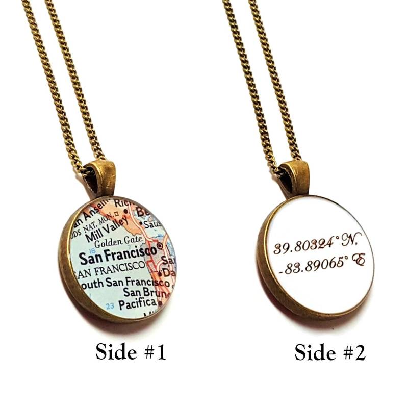 Benutzerdefinierte Koordinaten Halskette Doppelseitiger Anhänger, Reisegeschenk von BrassAndChain