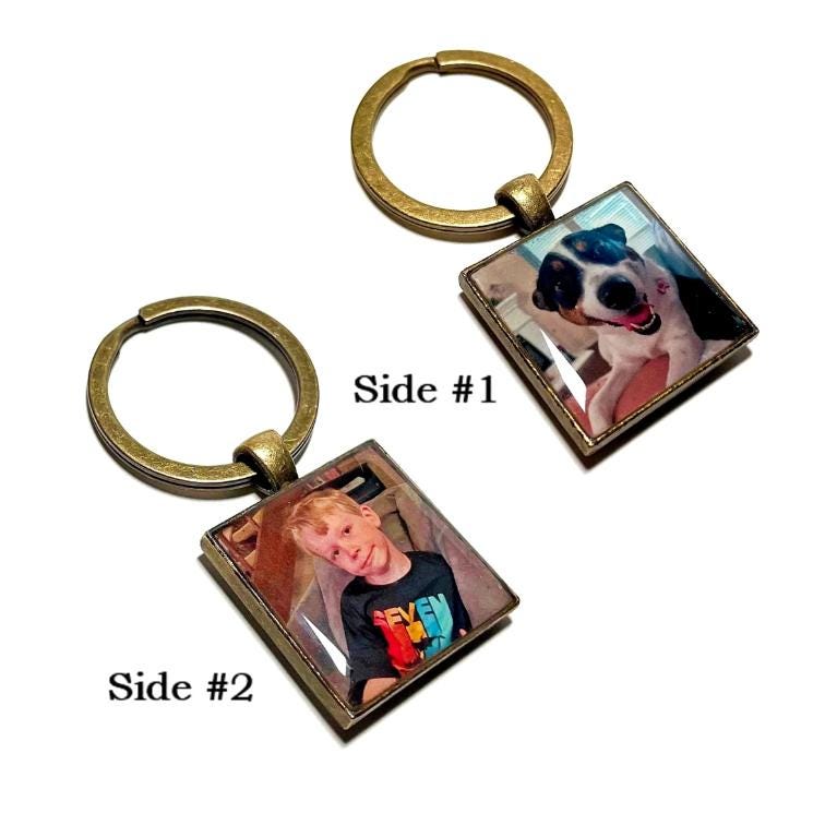 Personalisierter Foto-Schlüsselbund Wählen Sie Stadt, Bundesland Oder Land, Doppelseitiger Personalisierter Bild-Schlüsselring von BrassAndChain