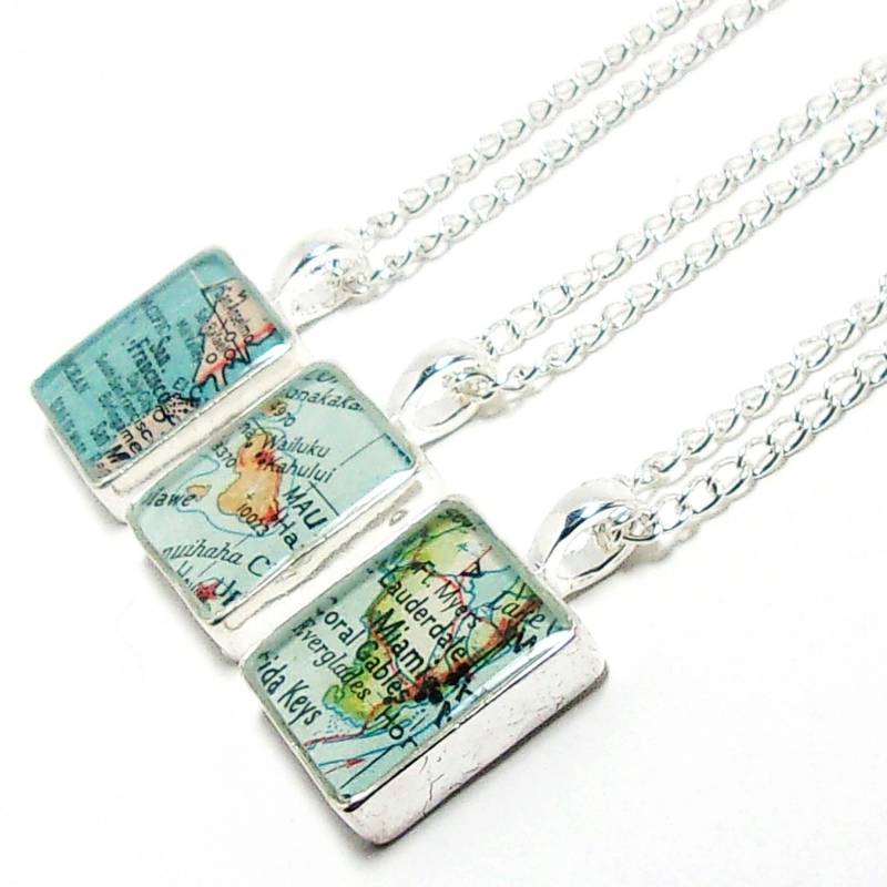 Vintage Map Halskette Personalisierter Schmuck, Handgemachtes Andenken Der Stadt von BrassAndChain