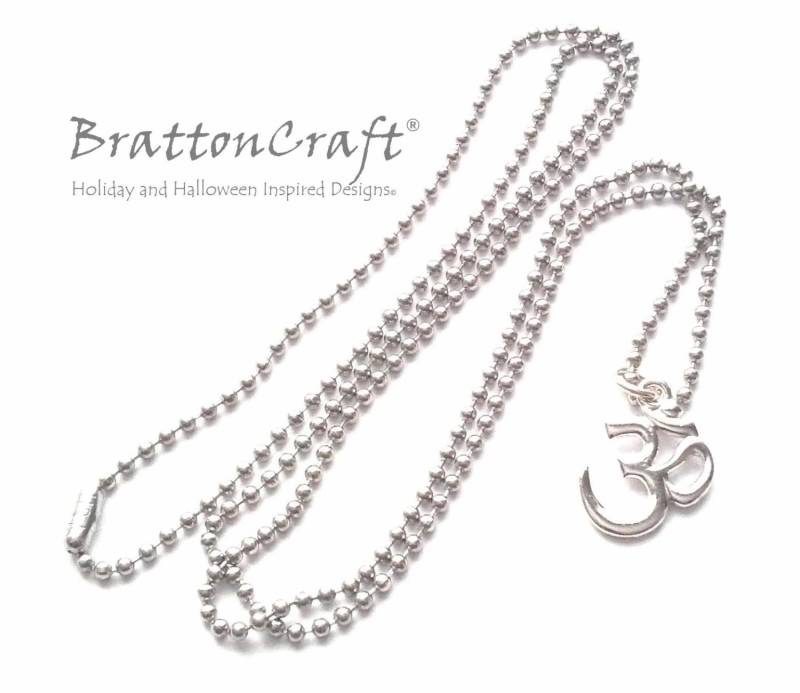 Silber Om Halskette Britannia Pewter Aum Anhänger, Spiritueller Schmuck von BrattonCraft