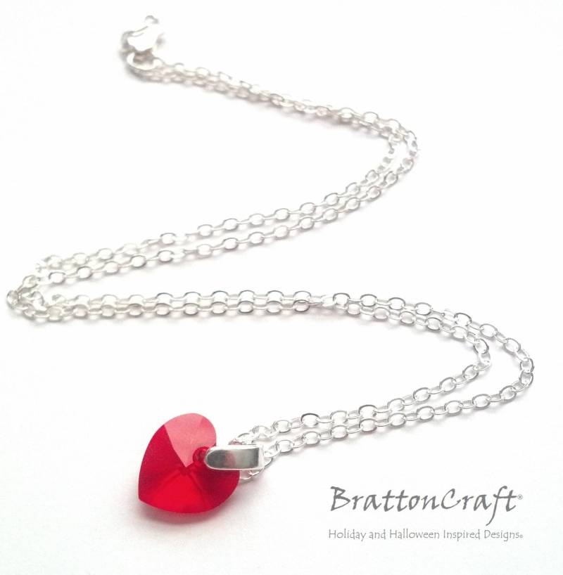 Swarovski Siam Rotes Herz Halskette - Sterling Silber von BrattonCraft