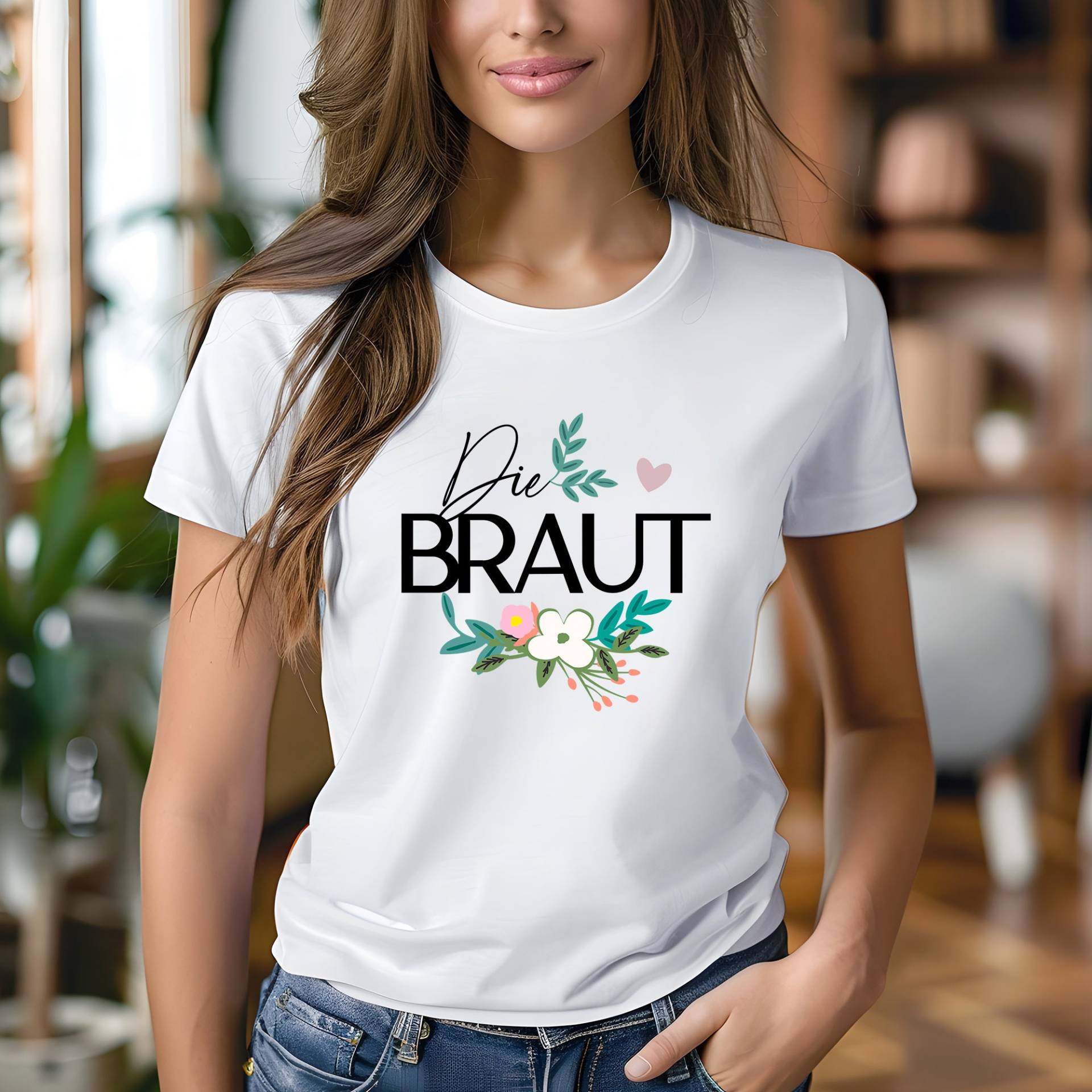 Die Braut - Jga T-Shirt Mit Blumenmotiv, Outfit, Casual Look The Bride Bestseller, Blumen Shirt von Brautakademie