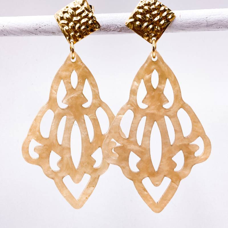 Boho Designer-Ohrringe „Bohemian" Mit Hänger in Rombenform Aus Kunstharz Edelstahl von Brautglitzer