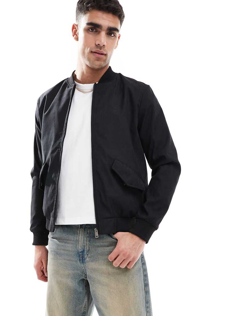 Brave Soul - Bomberjacke in Schwarz mit Fronttaschen Brave Soul - Bomberjacke in Schwarz mit Fronttaschen von Brave Soul