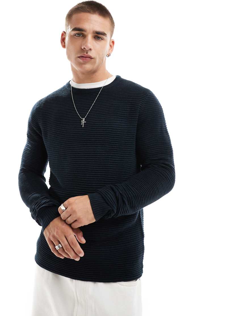 Brave Soul - Geripptes Strickoberteil in Marineblau mit Rundhalsausschnitt Brave Soul - Geripptes Strickoberteil in Marineblau mit Rundhalsausschnitt von Brave Soul