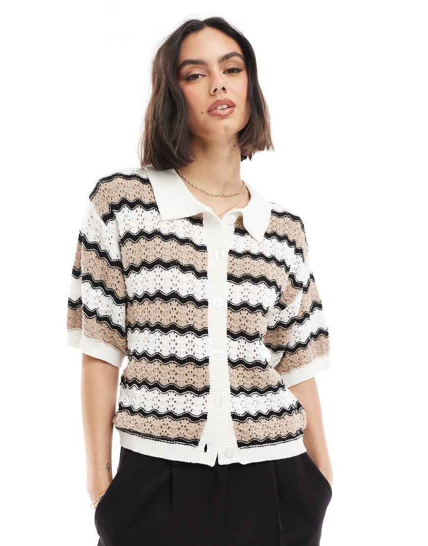 Brave Soul - Häkel-Top mit Zickzack-Print und Knopfleiste-Bunt Brave Soul - Häkel-Top mit Zickzack-Print und Knopfleiste-Bunt von Brave Soul