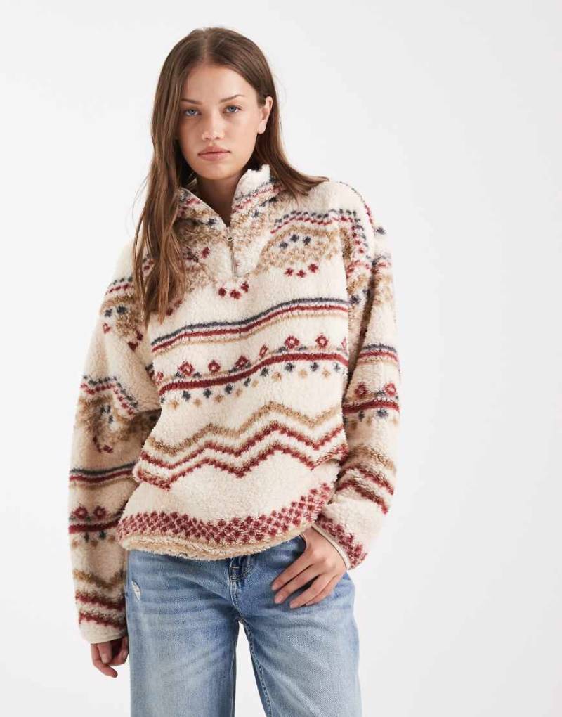 Brave Soul - Hochgeschlossene Fleece-Jacke in Cremeweiß und Hellbraun mit Norwegermuster und kurzem Reißverschluss von Brave Soul