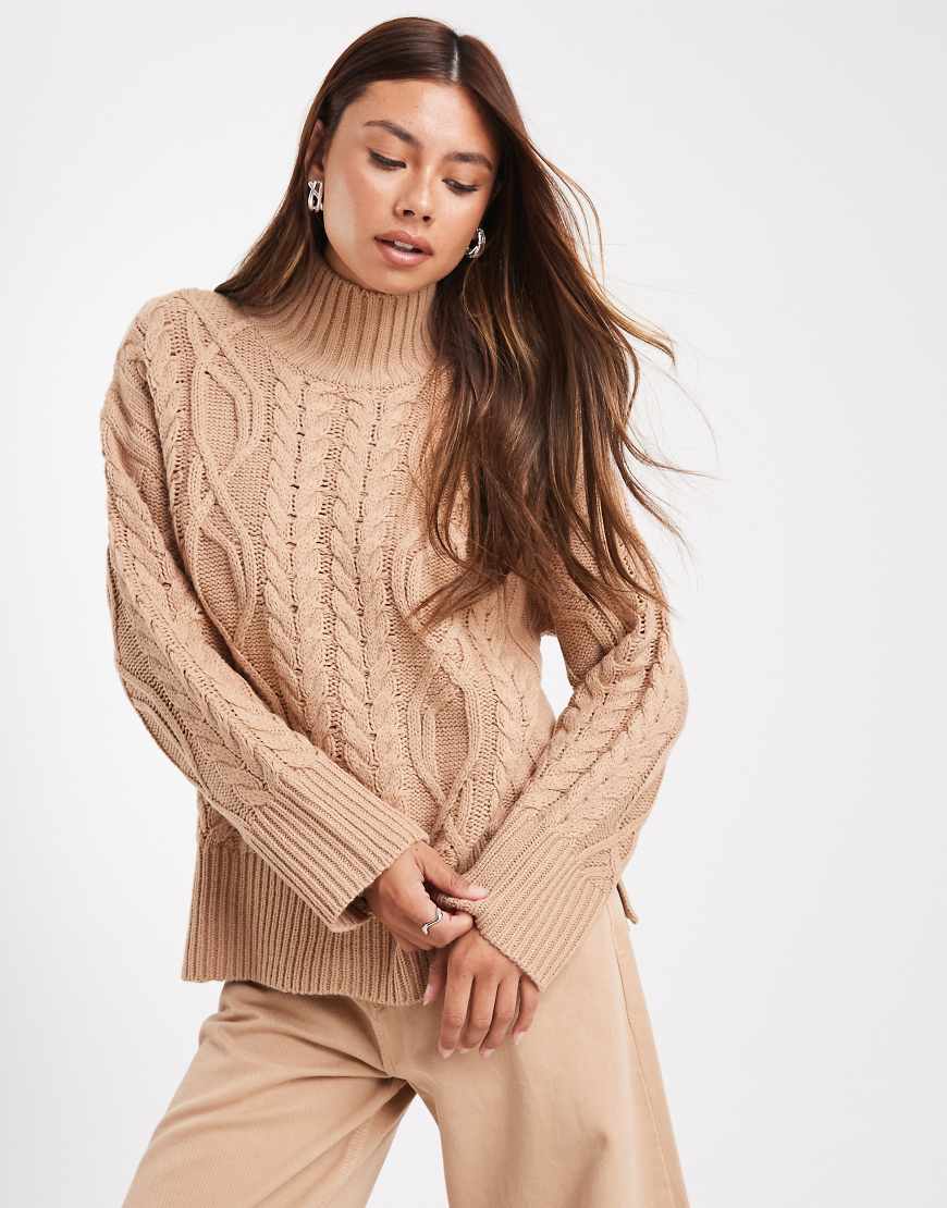 Brave Soul - Hochgeschlossener, dicker Pullover in Kamelbraun mit Zopfmuster-Neutral von Brave Soul