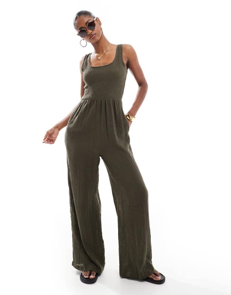 Brave Soul - Jumpsuit in Khaki mit U-Ausschnitt-Grün von Brave Soul
