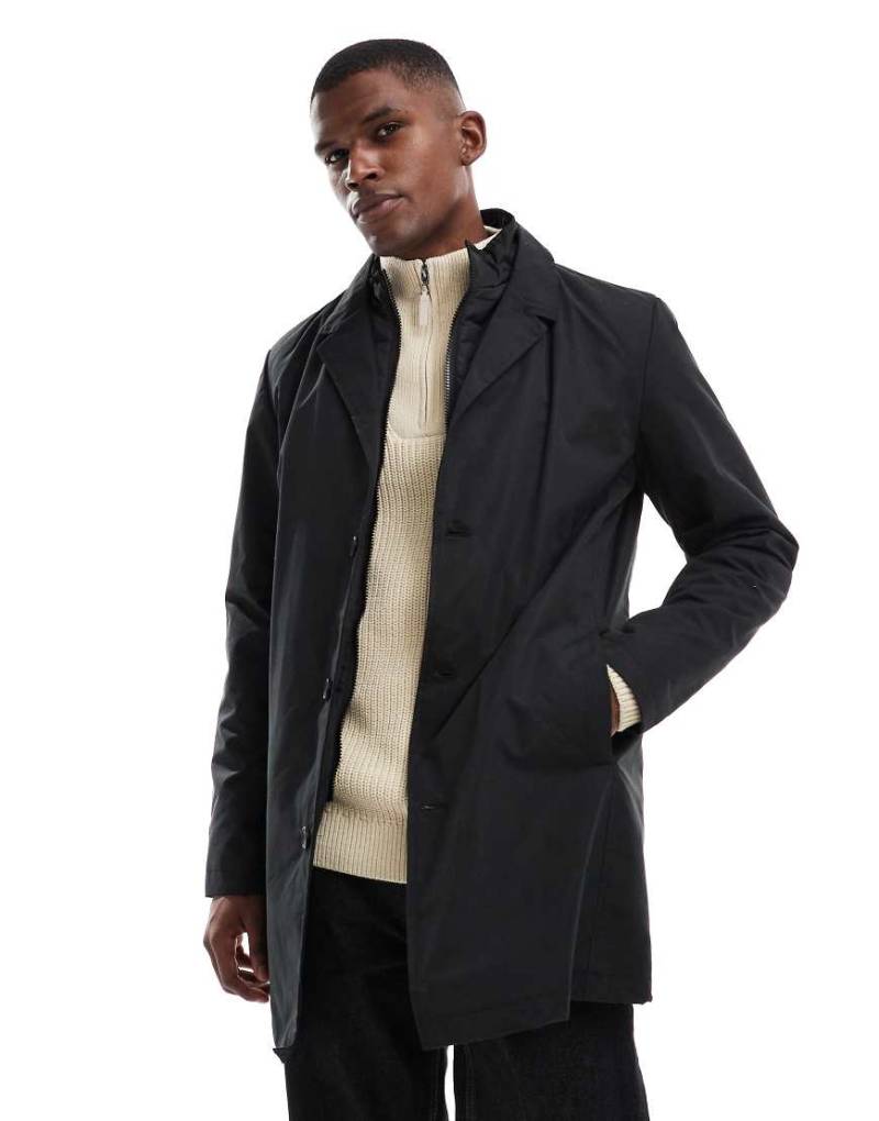Brave Soul - Kurzer Trenchcoat in Schwarz mit Kragen von Brave Soul