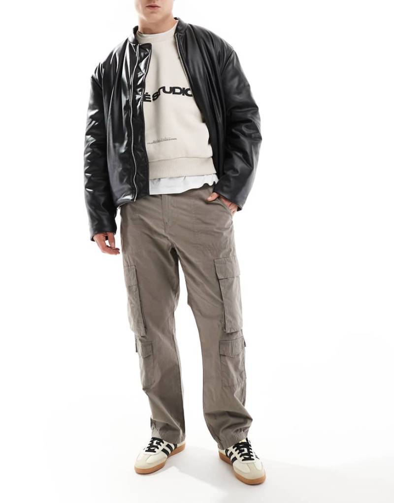 Brave Soul - Locker geschnittene Cargo-Hose in Taupe mit mehreren Taschen-Neutral von Brave Soul