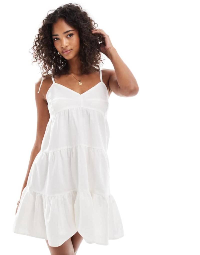 Brave Soul - Luftiges Minikleid in Weiß mit Riemchenträgern und Leinenanteil von Brave Soul