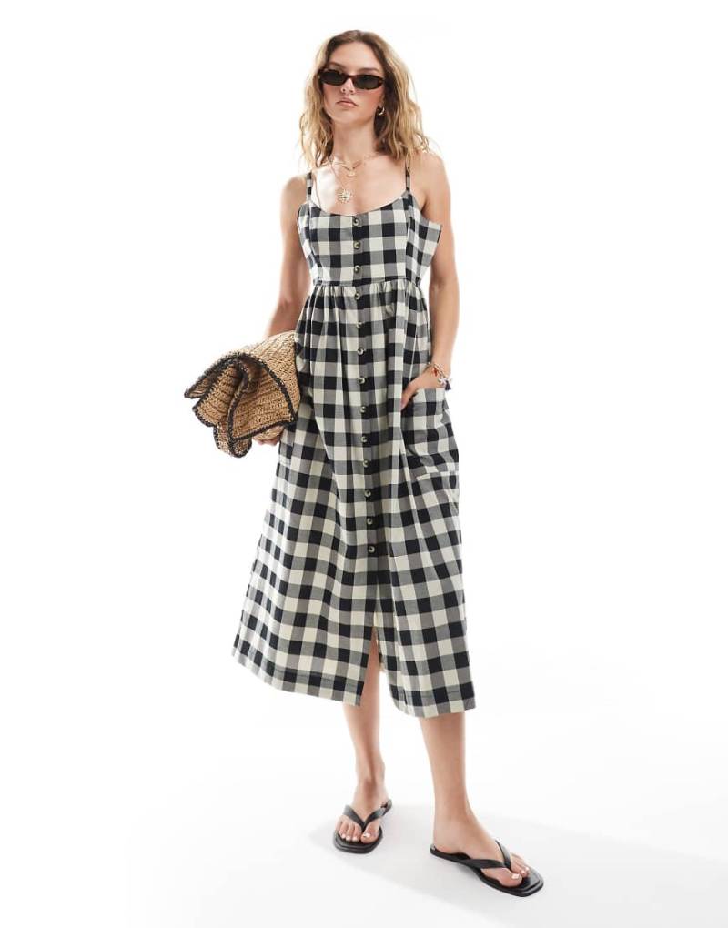 Brave Soul - Midi-Trägerkleid in Schwarz mit Vichy-Karos und Knopfleiste von Brave Soul