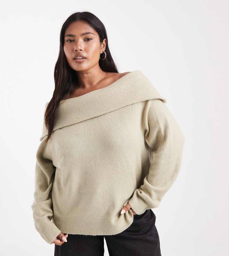 Brave Soul Plus - Pullover in Salbeigrün mit Carmen-Ausschnitt von Brave Soul