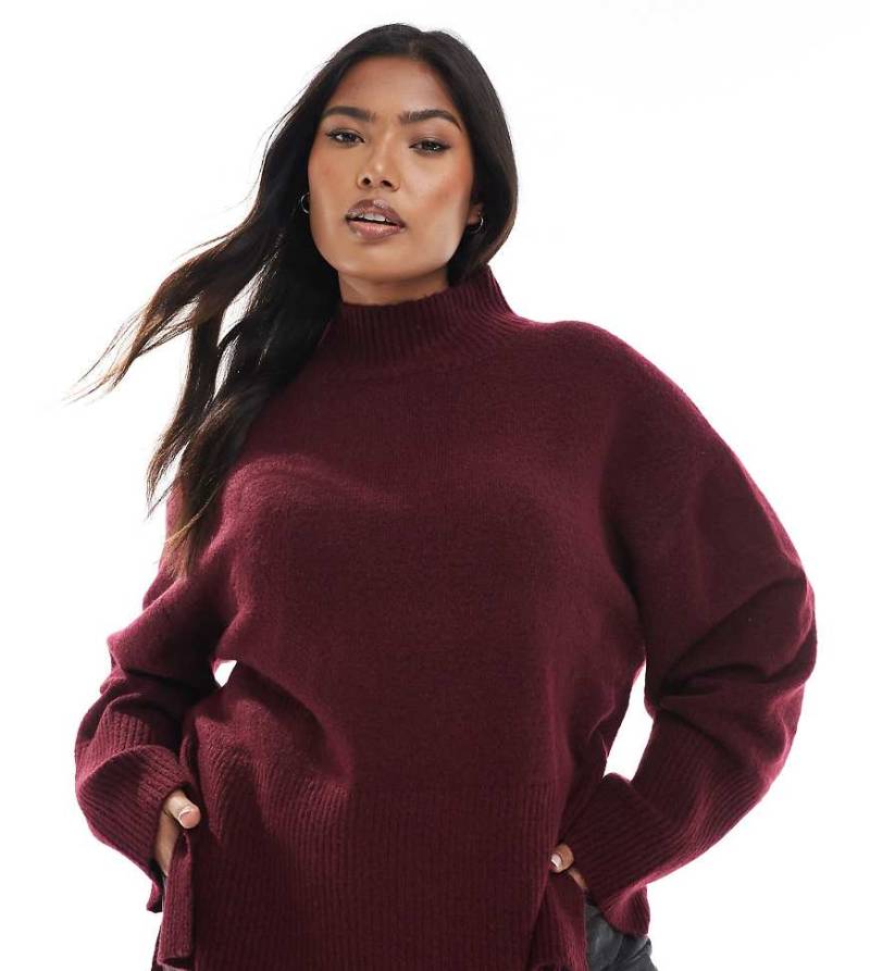 Brave Soul Plus - Rollkragenpullover in Weinrot mit weiten Ärmeln von Brave Soul