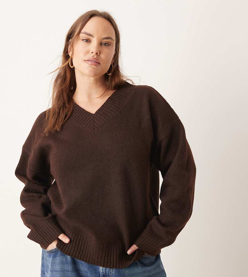 Brave Soul Plus - Weicher Pullover in Schokobraun mit V-Ausschnitt-Brown von Brave Soul