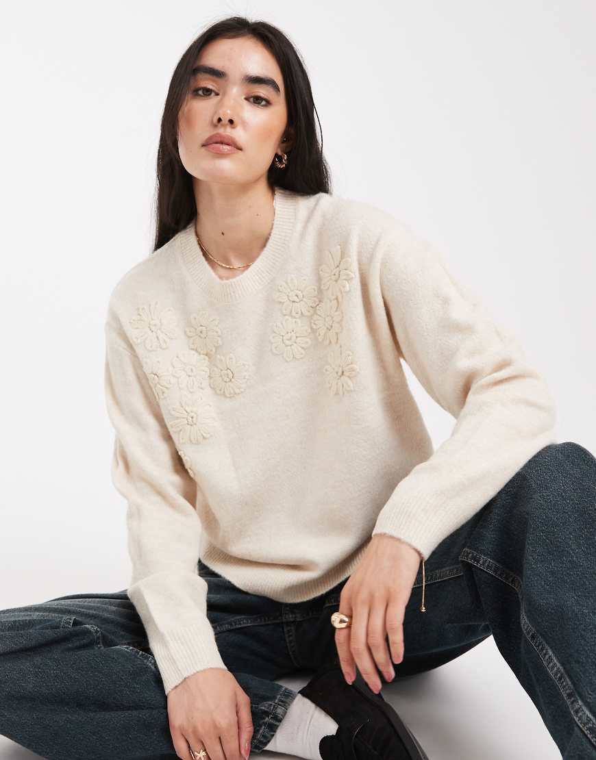 Brave Soul - Pullover in Steinbeige mit Rundhalsausschnitt und Blumenstickerei-Neutral von Brave Soul