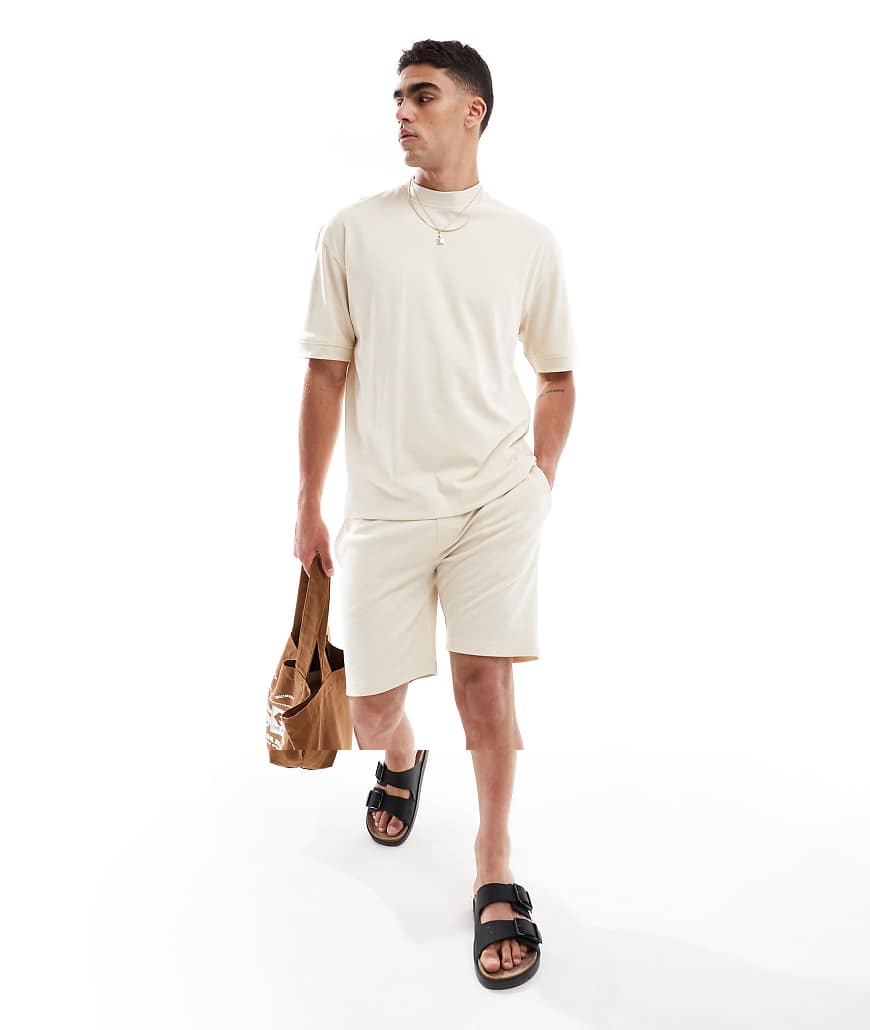 Brave Soul - Set aus Baumwollmix in Sandbeige mit T-Shirt und Shorts-Neutral von Brave Soul