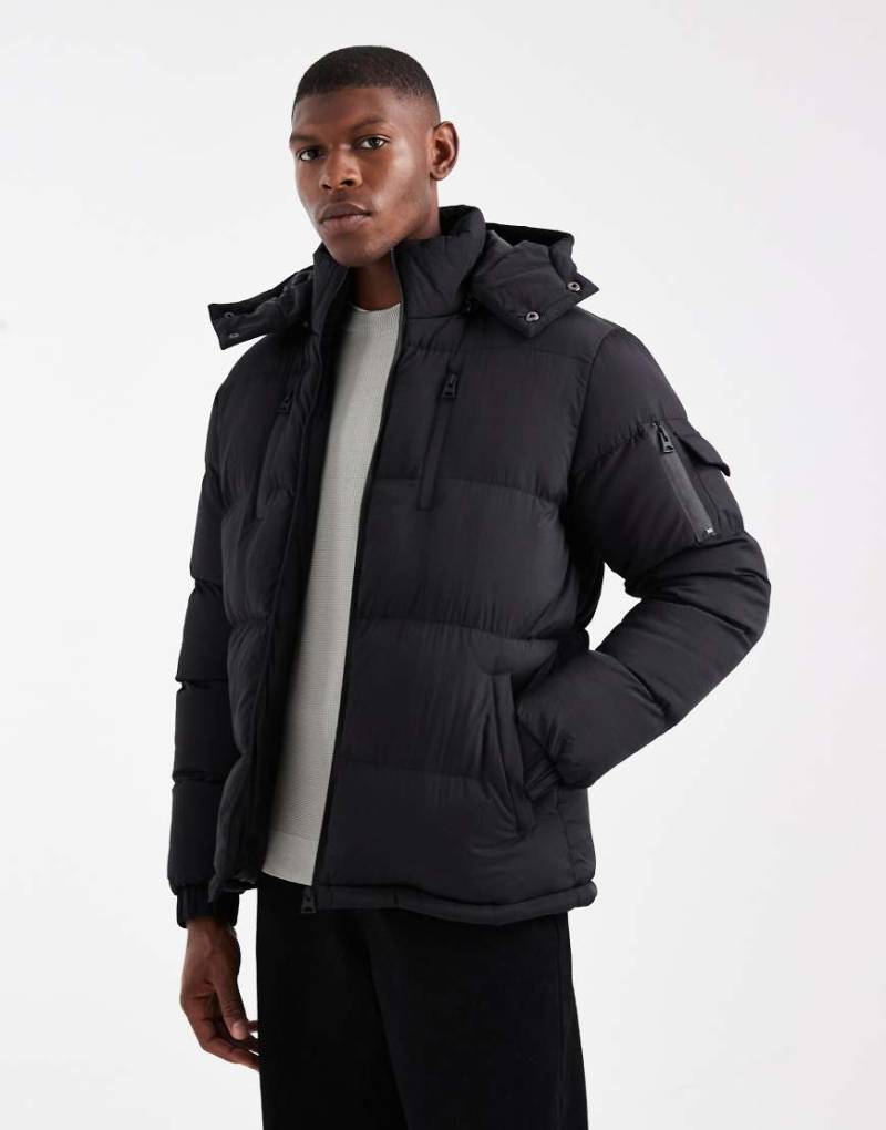 Brave Soul - Steppjacke in Schwarz mit abnehmbarer Kapuze Brave Soul - Steppjacke in Schwarz mit abnehmbarer Kapuze von Brave Soul