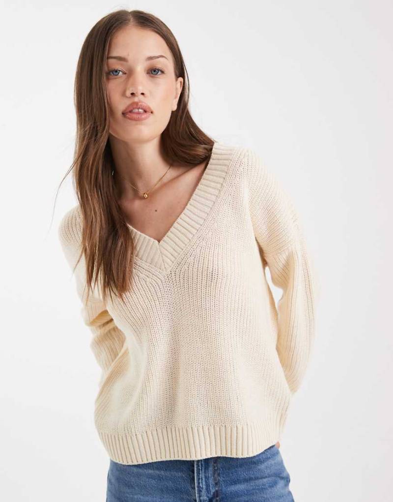 Brave Soul - Strickpullover in Haferbeige mit tiefem V-Ausschnitt und Patentmuster-Neutral von Brave Soul