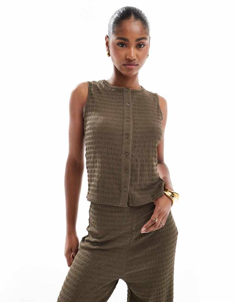 Brave Soul - Strukturiertes Trägertop in Braun mit Knöpfen vorne, Kombiteil von Brave Soul