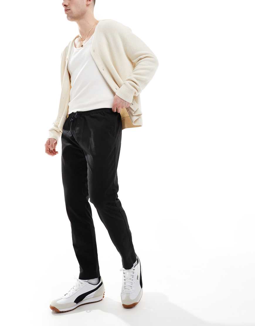 Brave Soul - Twill-Hose in Schwarz mit elastischem Bund Brave Soul - Twill-Hose in Schwarz mit elastischem Bund von Brave Soul