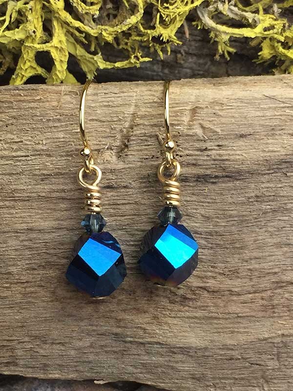 Glas-Würfel-Ohrringe Blau/1", Gold-Filled, Feuer-Poliert, Kristall, Handgefertigt von Breenadorn