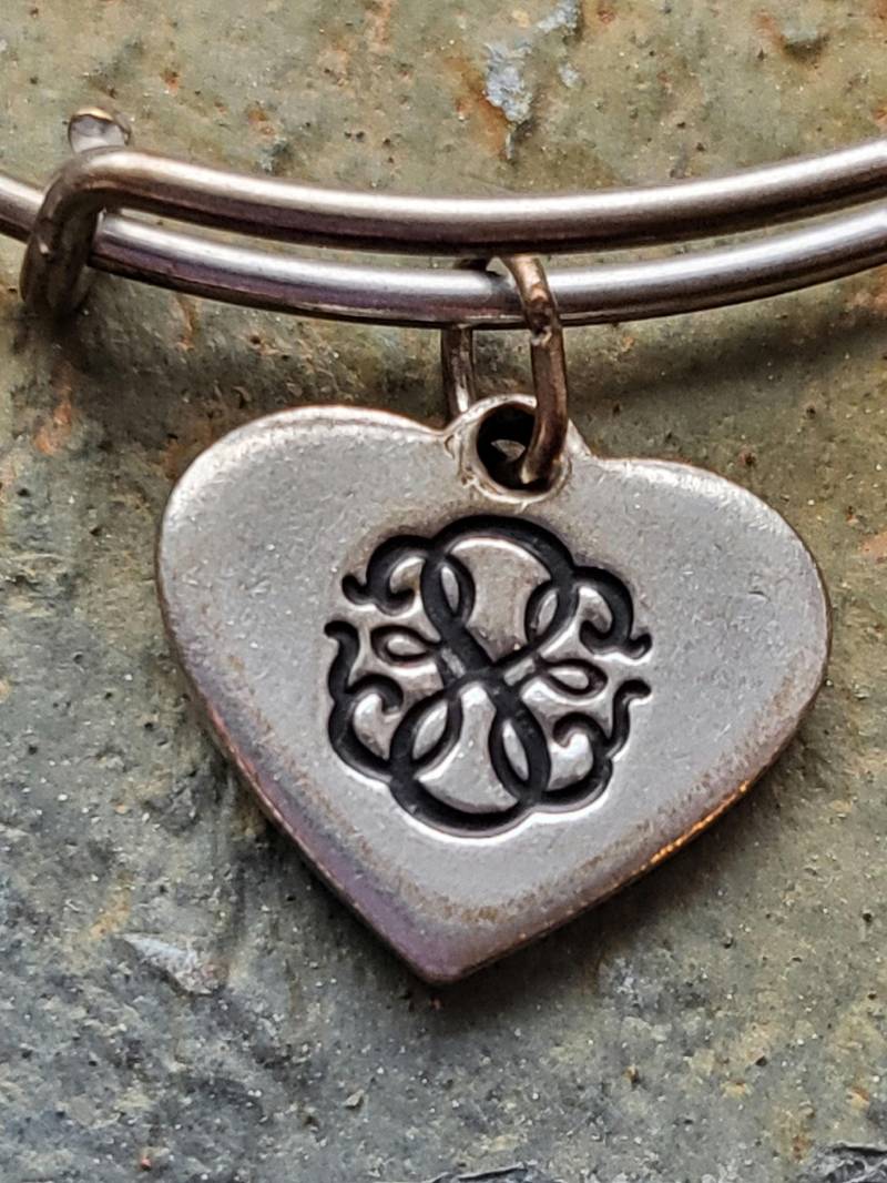 Alex Und Ani Path Of Life Herz Charm Armreif von BreezzyHasUrNeeds