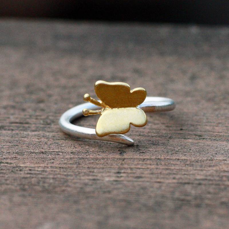 Handgemachte Hübsche Schmetterling Ring Silber Und Gold, Teen Ring, Two Tone von BreitJewelryDesigns