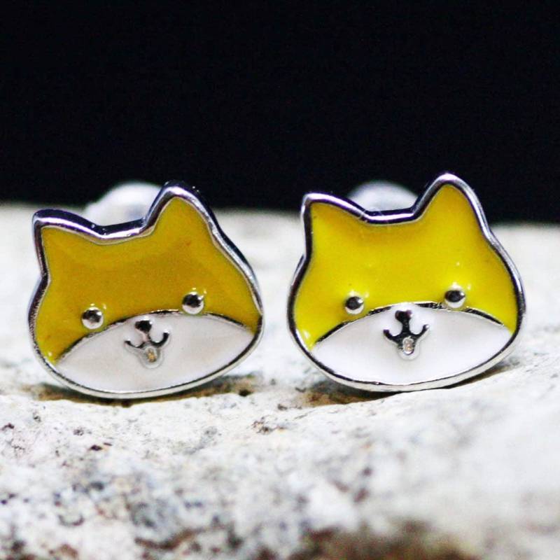 Kleine Kätzchen Katze Oder Welpen Ohrringe Silber 925 Beiträge, Kleine Mädchen Ohrringe, Minimalist Schmuck, Clearance von BreitJewelryDesigns
