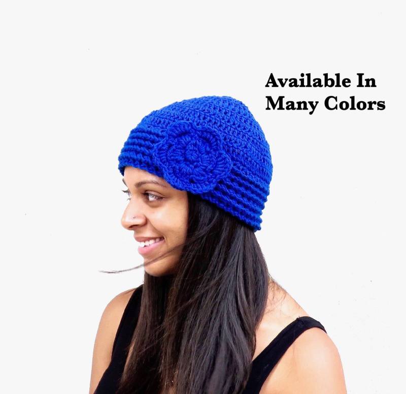 Gehäkelter Beanie Hut, Gehäkelt, Royal Blauer Blumen Farbe Ist Königlich Gehäkelter Beanie Hut, Gehäkelt, Royal Blauer Blumen Farbe Ist Königlich von BrendaLizBoutique