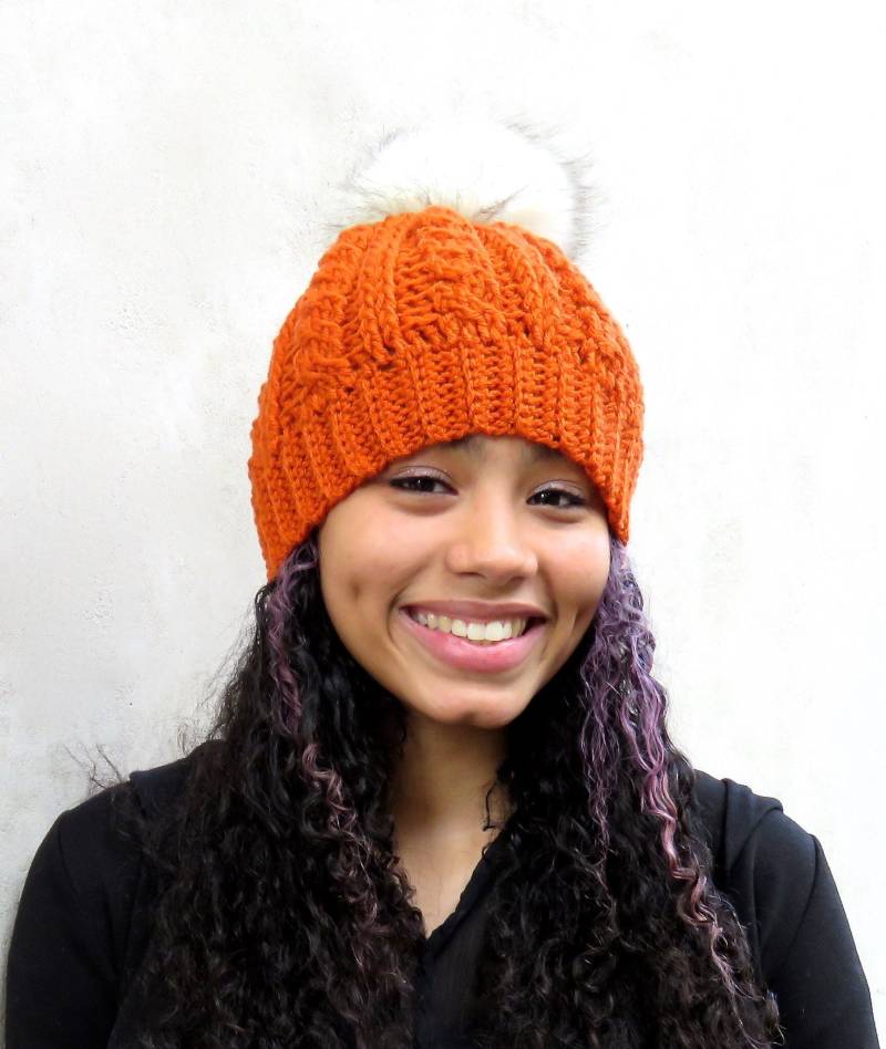 Pom Hut, Gehäkelter Tam Häkelhut, Farbe Orange Pom Hut, Gehäkelter Tam Häkelhut, Farbe Orange von BrendaLizBoutique