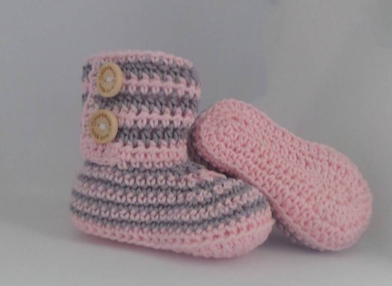 Babystiefeletten Gestreift Babystiefeletten Gestreift von Brennieshaakwerk