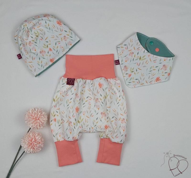 Pumphose Blumen Baby Mädchen, Geschenk Geburt, Optional Mit Dreieckstuch Und Mütze von Brezelheidi