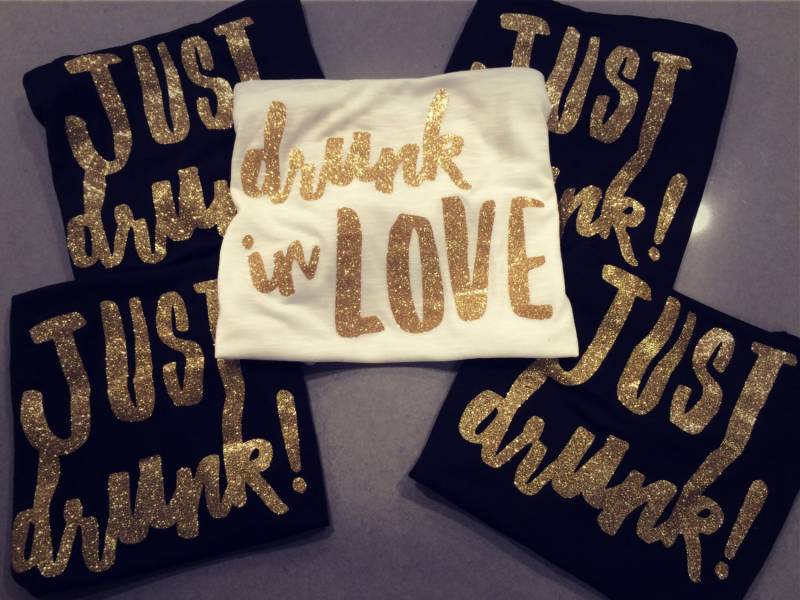 Betrunken in Liebe Junggesellenabschied T-Shirts | 5 Betrunken in Liebe Junggesellenabschied T-Shirts | 5 von BridalPartyPrints
