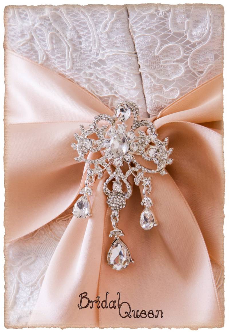 Crystal-Brosche Für Braut Schärpe Brosche Hochzeit, Brosche, Pin von BridalQueen